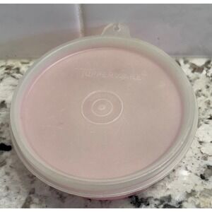 VTG Tupperware pink circular